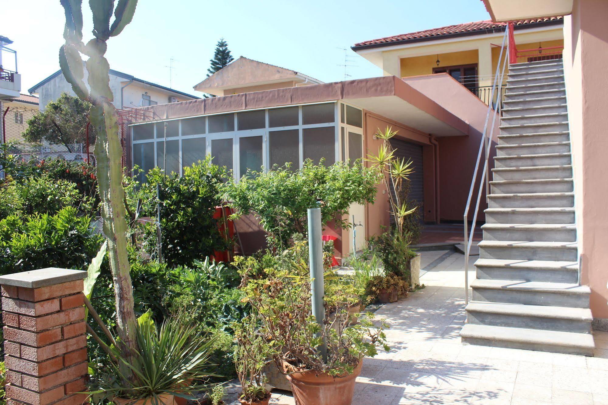 B&B President Palace Riposto Extérieur photo